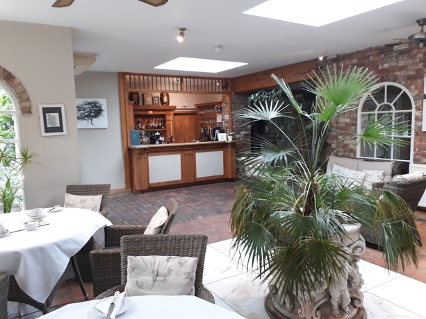 Imagen de los interiores del Hotel Powdermills Country House. Foto 19