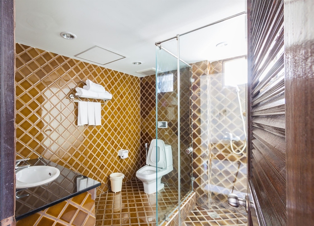 Imagen de la habitación del Hotel Pp Charlie Beach Resort. Foto 16