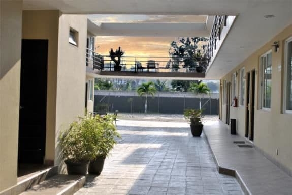 Imagen de los exteriores del Hotel Pr Express. Foto 9