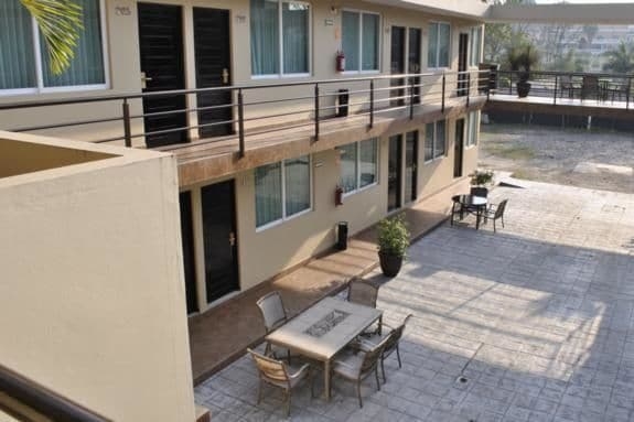 Imagen de los exteriores del Hotel Pr Express. Foto 11