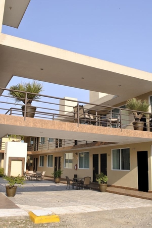 Imagen de los exteriores del Hotel Pr Express. Foto 12