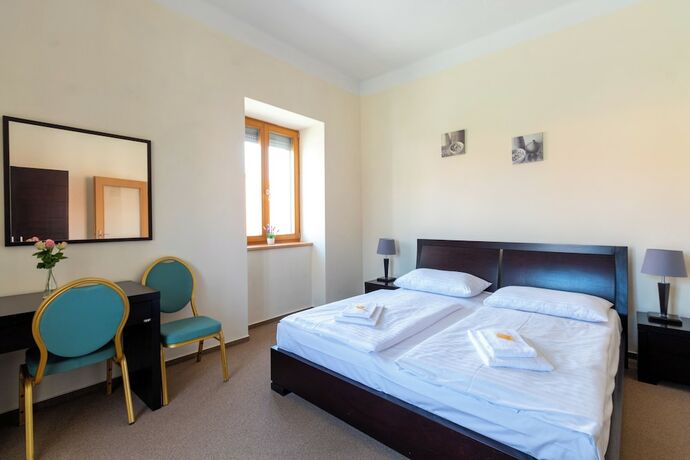 Imagen de la habitación del Hotel Pr&aacute;cheň. Foto 17