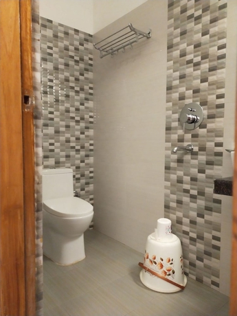 Imagen de la habitación del Hotel Prabhat. Foto 5