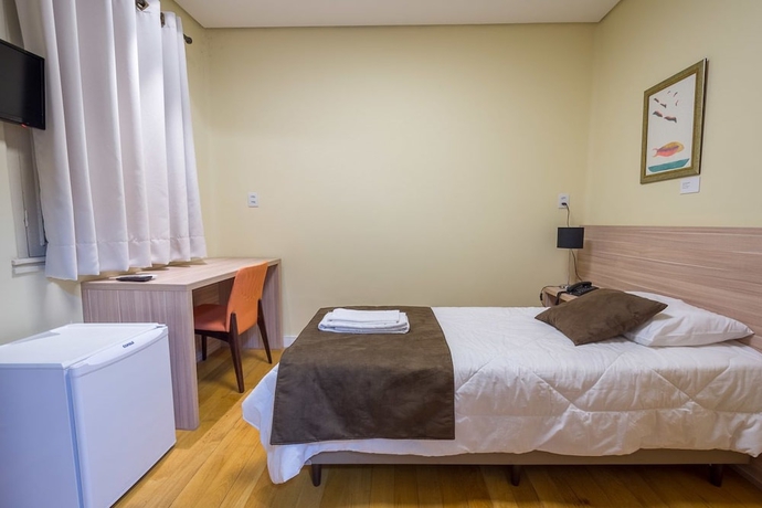 Imagen de la habitación del Hotel Pra&ccedil;a Da Matriz. Foto 8