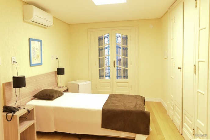 Imagen de la habitación del Hotel Pra&ccedil;a Da Matriz. Foto 9