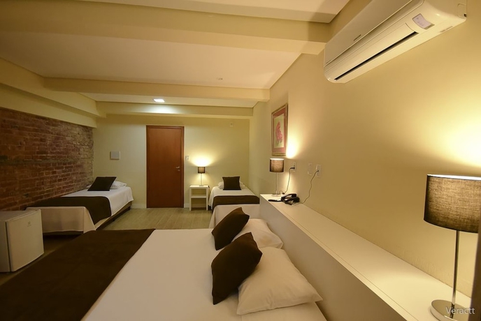 Imagen de la habitación del Hotel Pra&ccedil;a Da Matriz. Foto 11