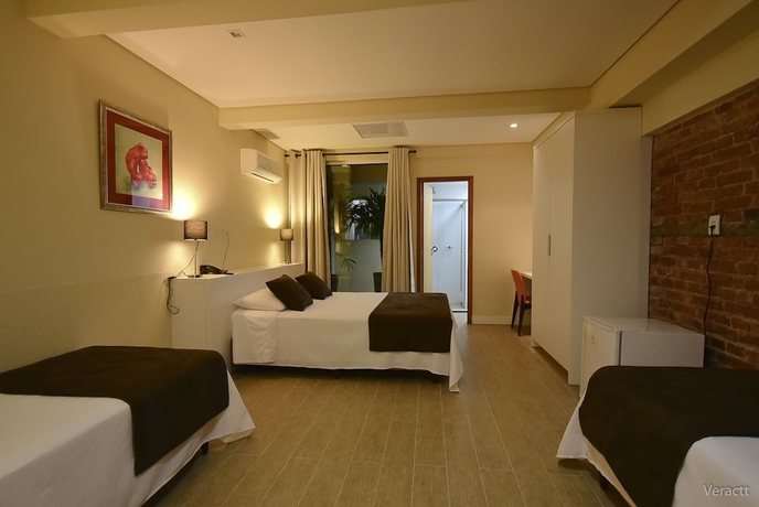 Imagen de la habitación del Hotel Pra&ccedil;a Da Matriz. Foto 12