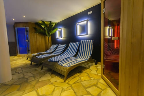 Imagen de la habitación del Hotel Pracha. Foto 5