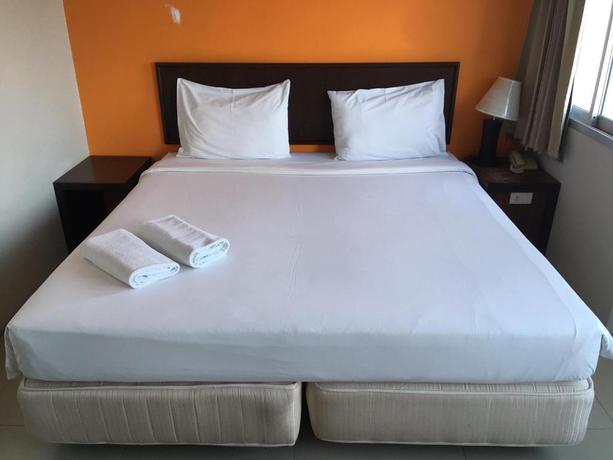 Imagen de la habitación del Hotel Prachuap Beach. Foto 8