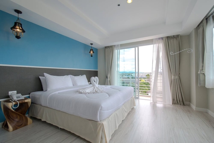 Imagen de la habitación del Hotel Prachuap Grand. Foto 9