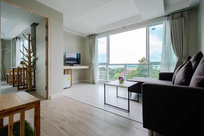 Imagen de la habitación del Hotel Prachuap Grand. Foto 10