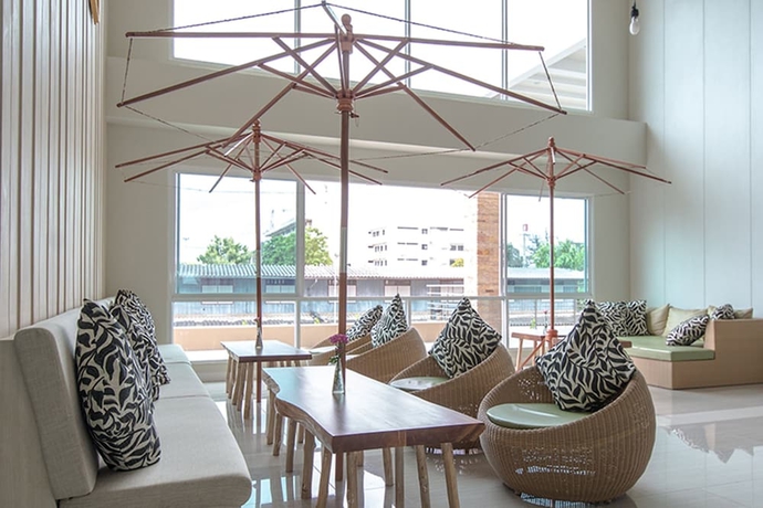 Imagen de los interiores del Hotel Prachuap Grand. Foto 14