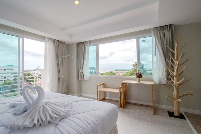 Imagen de la habitación del Hotel Prachuap Grand. Foto 12