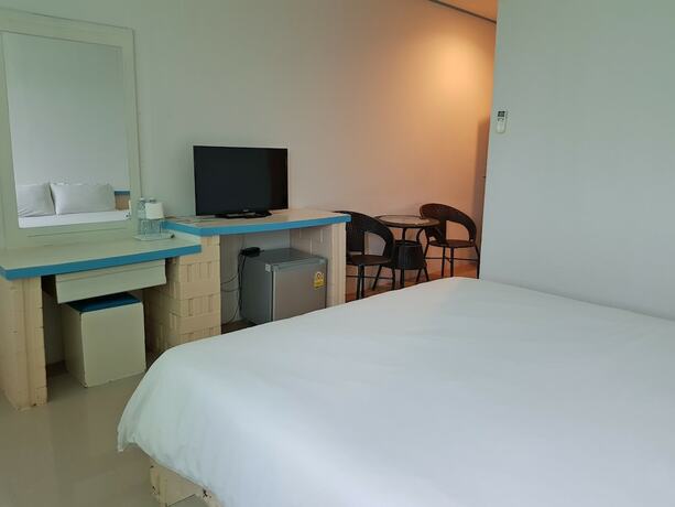Imagen general del Hotel Prachuap Saam Ao. Foto 9