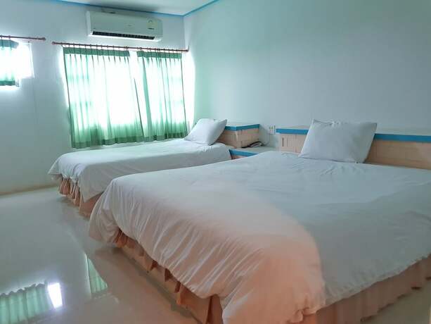 Imagen de la habitación del Hotel Prachuap Saam Ao. Foto 25