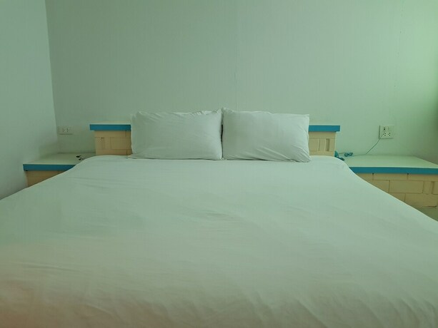Imagen de la habitación del Hotel Prachuap Saam Ao. Foto 26