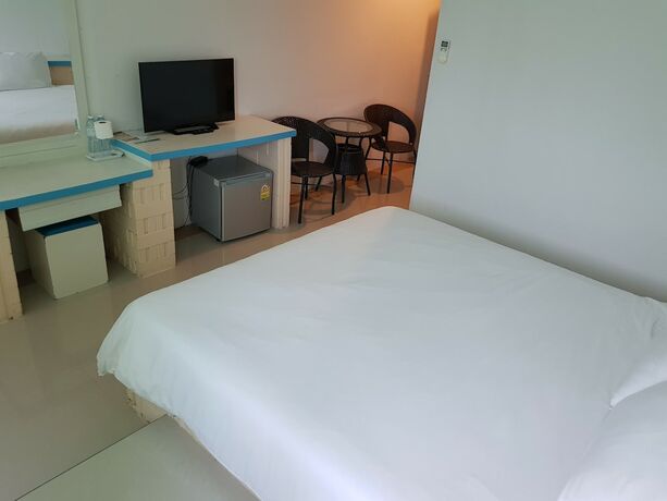 Imagen de la habitación del Hotel Prachuap Saam Ao. Foto 28