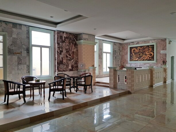 Imagen de los interiores del Hotel Prachuap Saam Ao. Foto 35