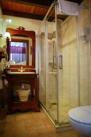 Imagen de la habitación del Hotel Pradas Ordesa. Foto 4