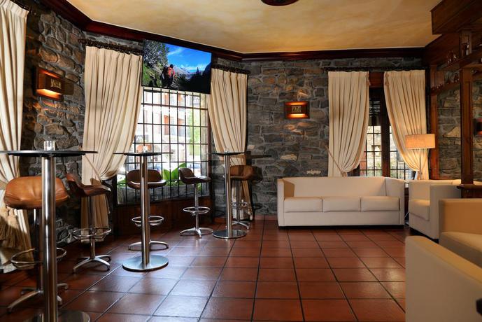 Imagen de los interiores del Hotel Pradas Ordesa. Foto 18