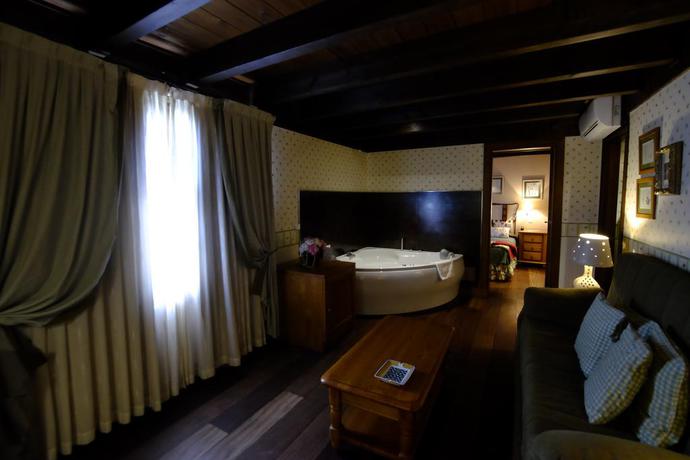 Imagen de los interiores del Hotel Pradas Ordesa. Foto 19