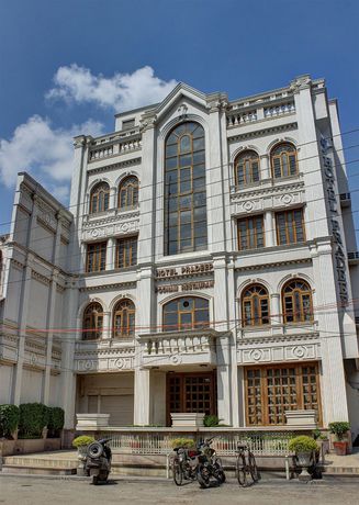 Imagen de la habitación del Hotel Pradeep. Foto 11