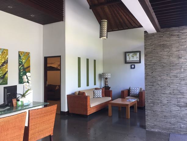 Imagen de los interiores del Hotel Pradha Villas Seminyak. Foto 9