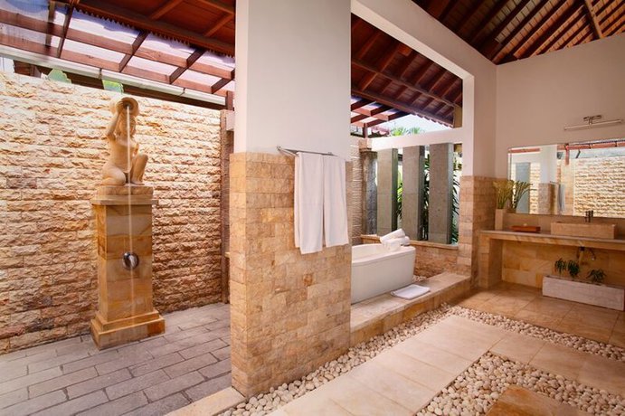 Imagen de los interiores del Hotel Pradha Villas Seminyak. Foto 10