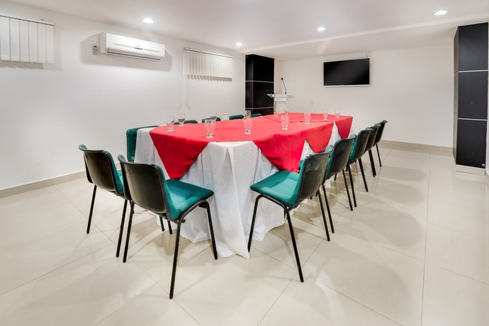 Imagen de los interiores del Hotel Prado 72. Foto 11