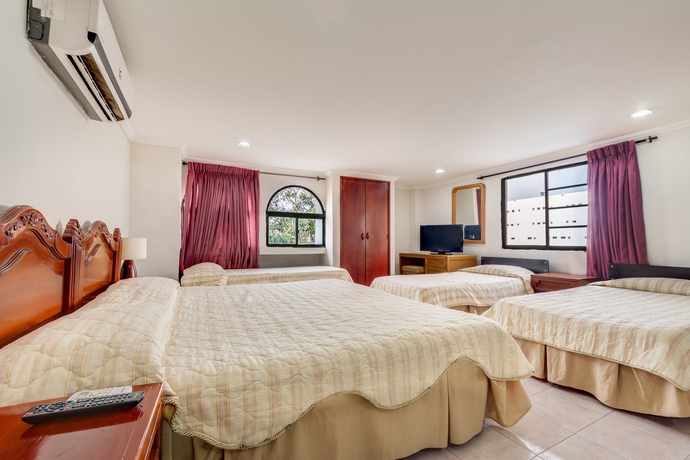 Imagen de la habitación del Hotel Prado 72. Foto 2
