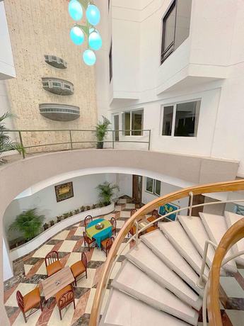 Imagen de los interiores del Hotel Prado 72 Inn. Foto 20