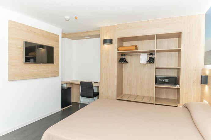 Imagen de la habitación del Hotel Prado II. Foto 7