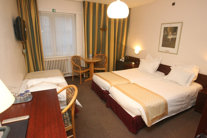 Imagen de la habitación del Hotel Prado, Ostende. Foto 4