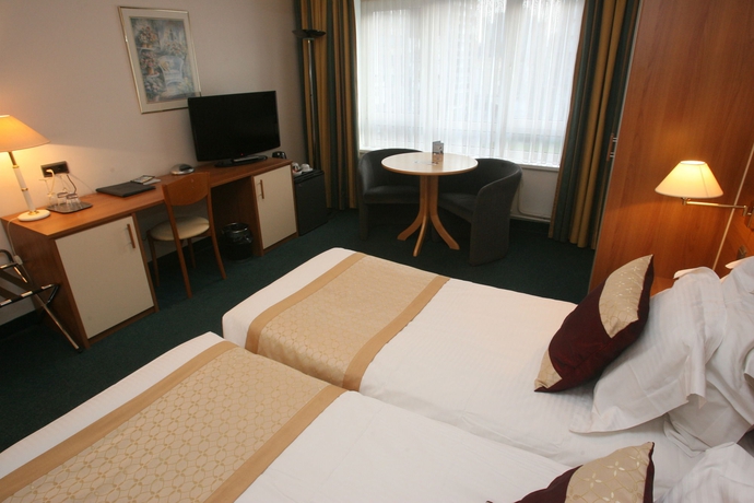 Imagen de la habitación del Hotel Prado, Ostende. Foto 5