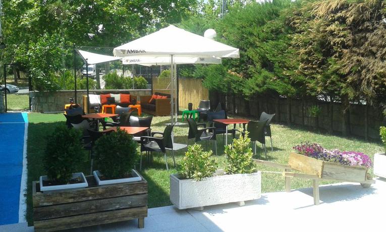 Imagen de los exteriores del Hotel Prado Real. Foto 19