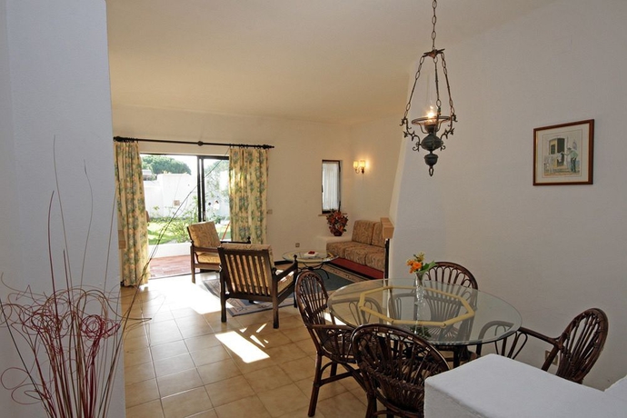 Imagen de la habitación del Hotel Prado Villas. Foto 4