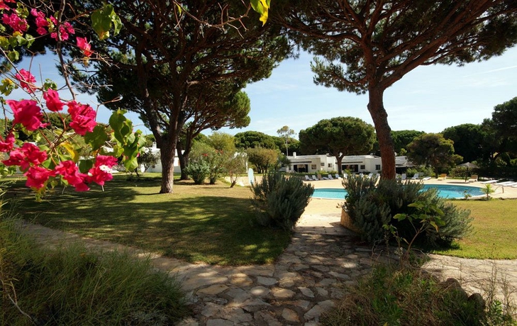 Imagen de los exteriores del Hotel Prado Villas. Foto 7