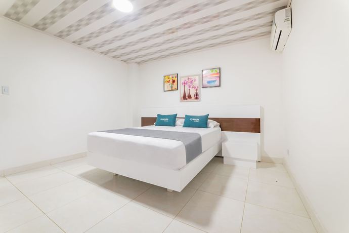 Imagen de la habitación del Hotel Prados del Sur. Foto 7