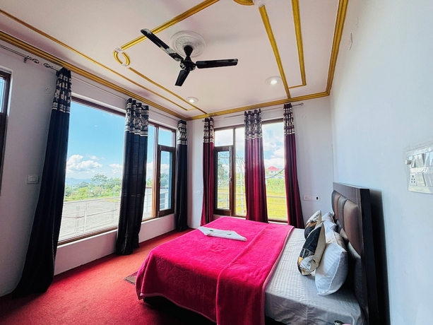Imagen de la habitación del Hotel Prafull. Foto 7