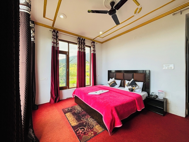 Imagen de la habitación del Hotel Prafull. Foto 8