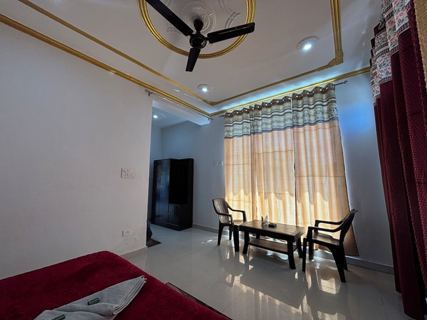 Imagen de la habitación del Hotel Prafull. Foto 10