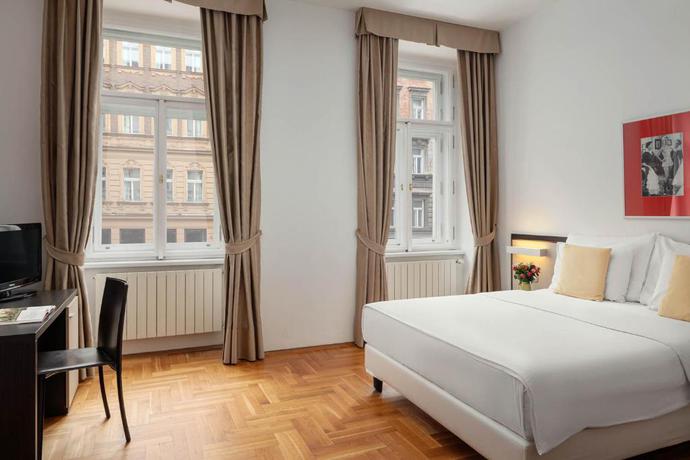 Imagen de la habitación del Hotel Praga 1. Foto 9