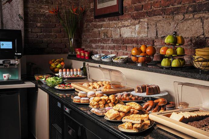 Imagen del bar/restaurante del Hotel Praga 1. Foto 3