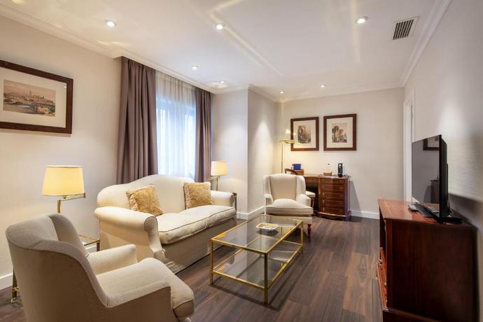 Imagen de la habitación del Hotel Praga. Foto 7