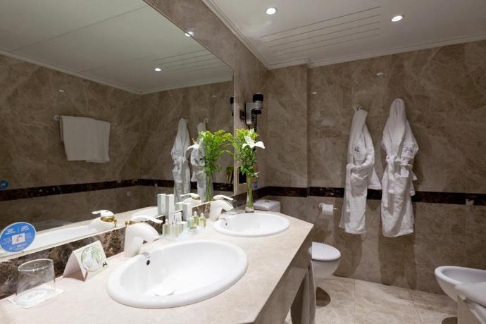 Imagen de la habitación del Hotel Praga. Foto 9