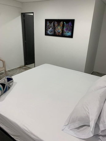 Imagen de la habitación del Hotel Praga Medell&iacute;n. Foto 5