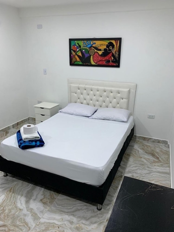 Imagen de la habitación del Hotel Praga Medell&iacute;n. Foto 8