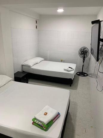 Imagen de la habitación del Hotel Praga Medell&iacute;n. Foto 14