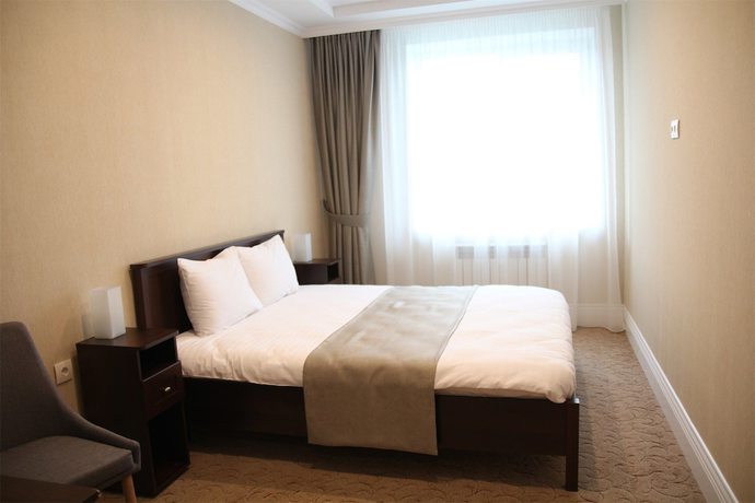 Imagen de la habitación del Hotel Praga, Samara. Foto 17