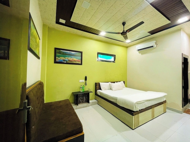 Imagen de la habitación del Hotel Pragati Heights. Foto 5